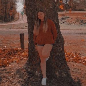 Meet your Posher, Charlesie